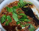 Foto langkah ke 7 dari resep Tumis Jamur Kemangi.