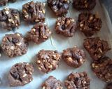 Foto langkah ke 5 dari resep Chocochips Peanut Cookies.