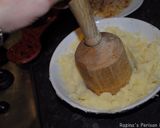 A picture of step 3 of Pasta vermicelli nest with mashed potatoes.
