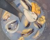 Foto del paso 1 de la receta: Rigatoni con Salsa de Calabacin y Mejillones