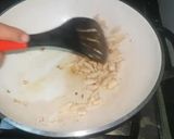 A picture of step 3 of Chicken vegetable fried rice.
