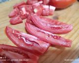 Foto del paso 3 de la receta: Fetuccini de espinacas con txangurro en salsa de tomate y txangurro con encurtidos