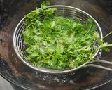 A picture of step 2 of Panipuri kurmura.