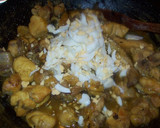 Foto del paso 5 de la receta: Pollo en pepitoria