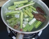 Foto langkah ke 5 dari resep Sayur Bening Klentang/Buah Kelor.