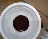 Foto langkah ke 1 dari resep Pink Berry Latte - Kopi Susu dengan Rasa Stroberi.