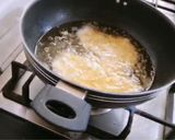 A picture of step 3 of Fried Chicken With Creamy Cheese Sauce 👍.