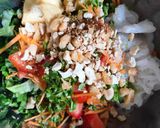 Foto langkah ke 5 dari resep Thai Glass Noodle Salad (Yum Woon Sen).