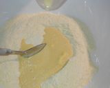 Foto del paso 3 de la receta: Bizcocho borracho de limón con feta y polenta