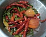 Foto langkah ke 2 dari resep 55. Sambal Cumi asin.