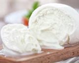 A picture of step 2 of Bufala (Buffalo) Caprese Salad.