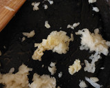 Foto del paso 3 de la receta: Bola de queso con flor de calabaza