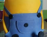 A picture of step 39 of Vickys Minion Bob Cake (Decorating Idea).