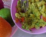 Foto langkah ke 4 dari resep Avocado toast mix Guacamole.