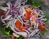 Foto del paso 4 de la receta: Achad 🥗 🍅 Ensalada fresca para acompañar comidas picantes