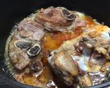 Foto del paso 2 de la receta: Jarrete de cerdo Ibérico en cocotte