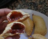 Foto del paso 5 de la receta: Empanaditas de membrillo 😋!!