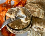 Foto del passaggio 4 della ricetta Pancakes Filanti con Hummus e Carote