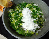 Foto del paso 6 de la receta: Rollitos de col kale
