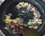 Foto langkah ke 1 dari resep Egg Drop Soup.