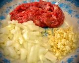 Hình bước làm 2 của món Spaghetti Sốt Bolognese