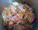 Foto del paso 4 de la receta: Ternera caramelizada con pasas sultanas y especias nobles