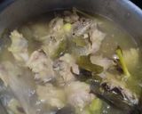 Foto langkah ke 4 dari resep Ayam kampung goreng.