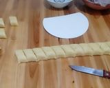 A picture of step 4 of Makrout (Date-Filled Semolina Diamonds).