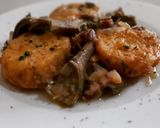 Foto del paso 9 de la receta Patatas a la importancia con alcachofas y panceta ibérica