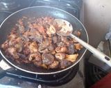 A picture of step 5 of Fried Matumbo (Tripe) with Kienyeji.