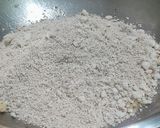 A picture of step 5 of Oats laddu.