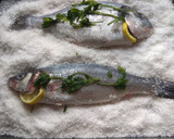 Foto del paso 2 de la receta: Dorada y Lubina a la sal