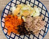 Foto del paso 3 de la receta: Ensalada de arroz, huevo duro, zanahoria y atún