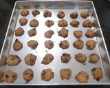 Gambar langkah 8 resipi Kukis Coklat Cip Almond #KCHUP.