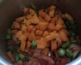 மில்கி மிக்ஸ்ட் வெஜிடபிள் குர்மா(veg kurma recipe in tamil) ரெசிபி ஸ்டேப் 4 புகைப்படம்