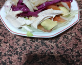 Foto del paso 4 de la receta: Ensalada de Lombarda y Pollo