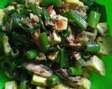 Foto langkah ke 1 dari resep Tumis kembang bawang,tongkol,tahu.
