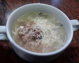 Foto langkah ke 4 dari resep Sup krim jamur tabur keju.
