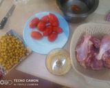 A picture of step 1 of Murg cholay /chicken chana.