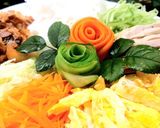 Hình bước làm 3 của món Mâm cuốn cầu vồng 🌈
