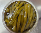 Foto del paso 2 de la receta: Judías verdes en chauchas muy finas salteadas con cebolla en aceite de oliva virgen extra 🫛🧅🫒