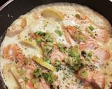 Foto del paso 4 de la receta: Salmón a la crema con puerros y limón (muy fácil!)