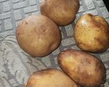 A picture of step 1 of Aloo Lacche Ke Pakode.