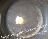 A picture of step 3 of Egg in Bread Toast.