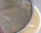 Hình bước làm 5 của món Kem flan đơn giản tại nhà