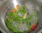 Foto langkah ke 3 dari resep Acar Cabe Hijau cuma direbus sebentar aja.