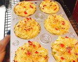 A picture of step 9 of Noodles muffin.