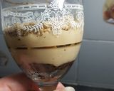 A picture of step 7 of Rainbow Custard with Cookies !.