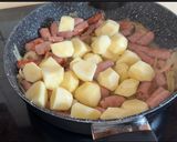 Foto del paso 5 de la receta: Papas con salchichas a la mostaza