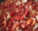 A picture of step 1 of Beef Balls in Tomato Sauce.